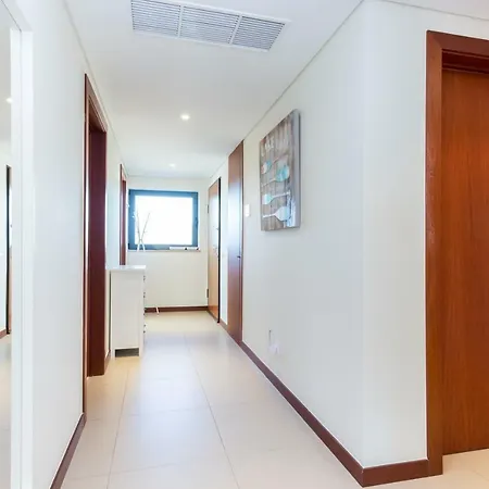Spacious Balcony Family Apartamento Lagos